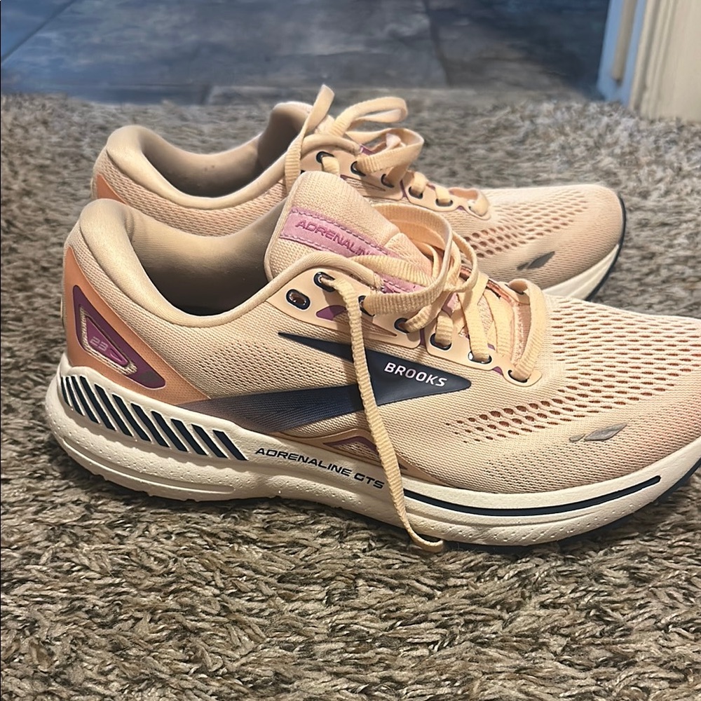 Brooks Women's Adrenaline GTS